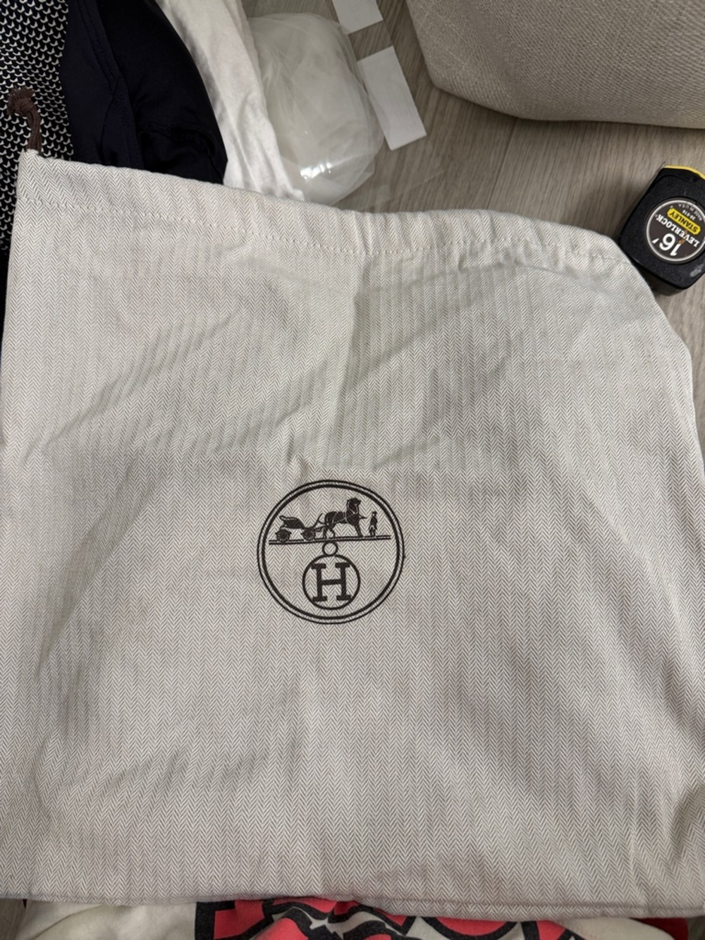 Hermès Logo Dust Bag - Beige with Black Emblem